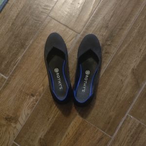 Black Rothy's Flats Size 9.5